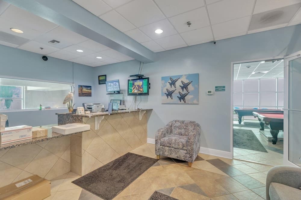 Crystal Shores W 301