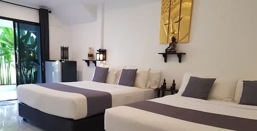 Deluxe Bungalow - 2 Double Beds - Jacuzzi - 12