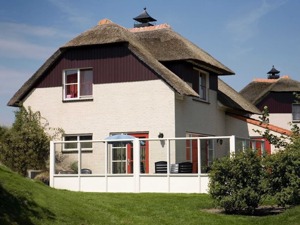 Modern Villa in Makkum With Garden