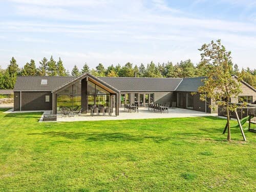 5 Star Holiday Home in Norre Nebel