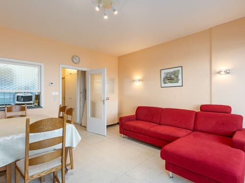 Ground Floor Apartment With sea View and Garage