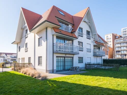 Apartment With Cosy Sunny Terrace
