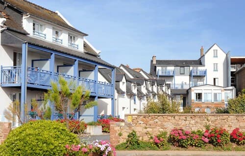 Apartment in Tregastel Near the Beach