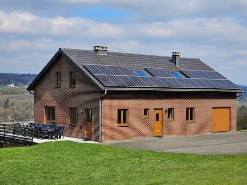 Luxurious Cottage With Panoramic View of Stavelot