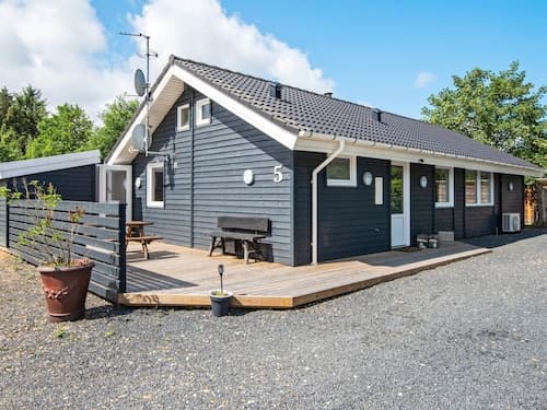 8 Person Holiday Home in Hemmet-by Traum