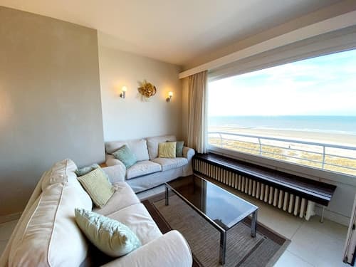 Attic Apartment Nieuwpoort Near Beach