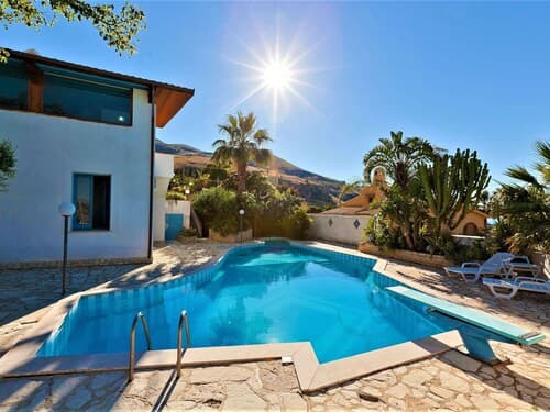 Belvilla by OYO Villa Le Palme Nove