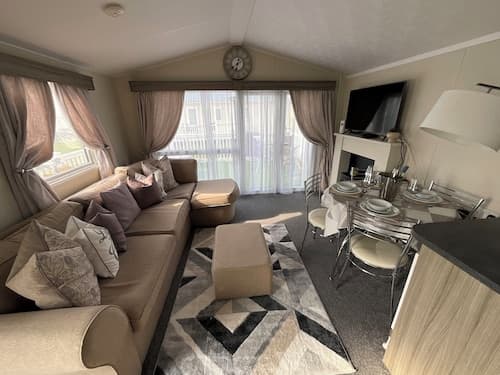 Seaview Caravan 2 Bedroom Sleeps 6 -wifi -smart Tv