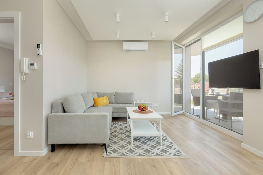 Morska Apartment With Spa by Renters