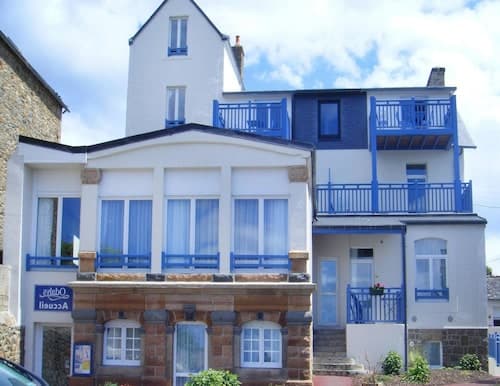 Apartment in Tregastel Near the Beach