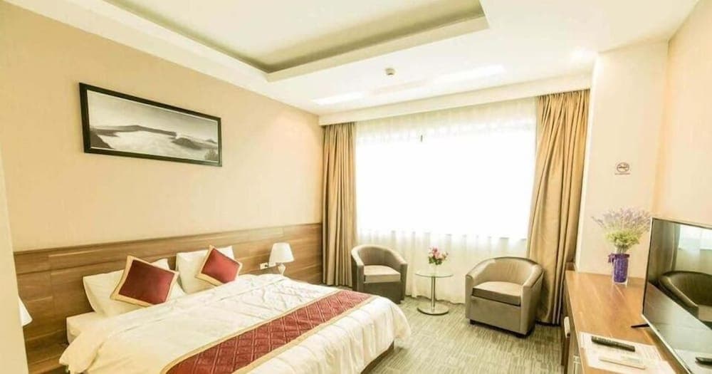 Aroma Hotel HN by Bay Luxury