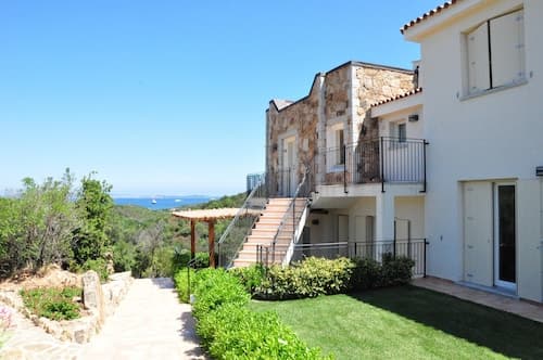 Holiday Home in Baja Sardinia Near Beaches