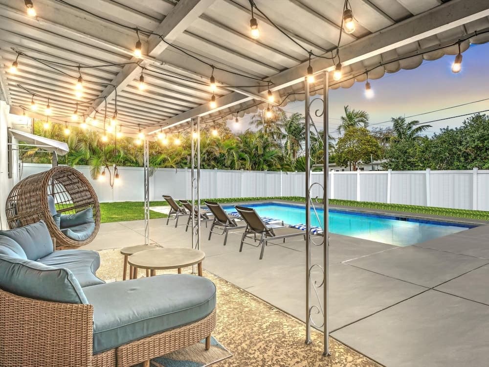 Casa Maya 3BR Home w Pool Near Hard Rock Casino