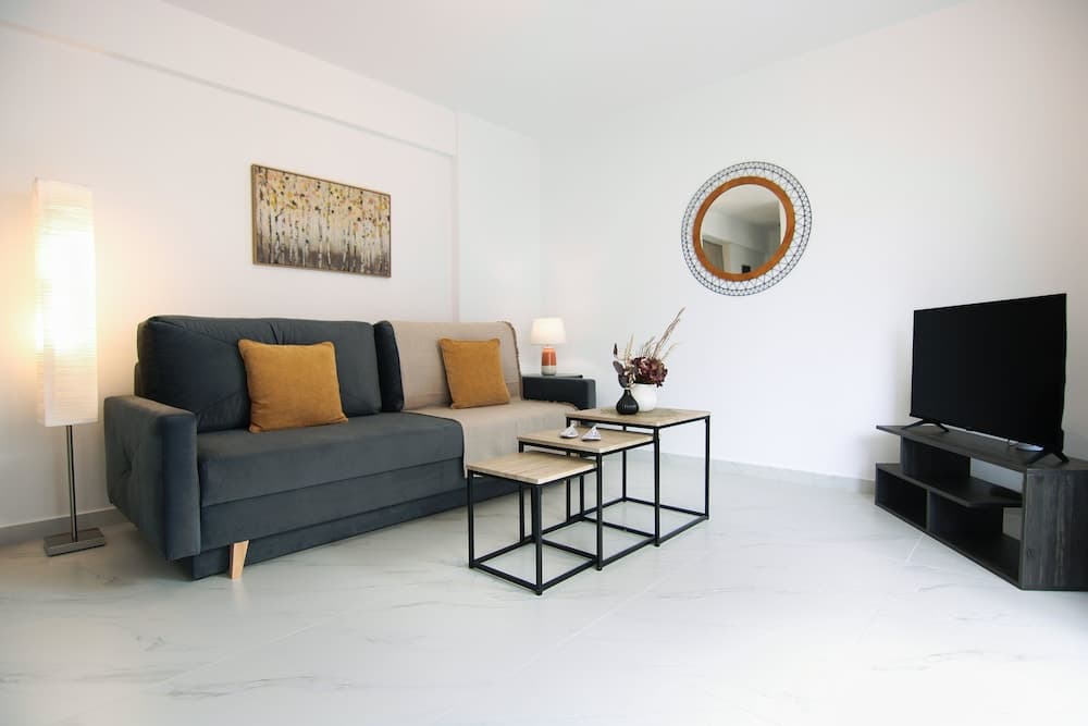 Phaedrus Living: Skiathos Luxury Residences Lime