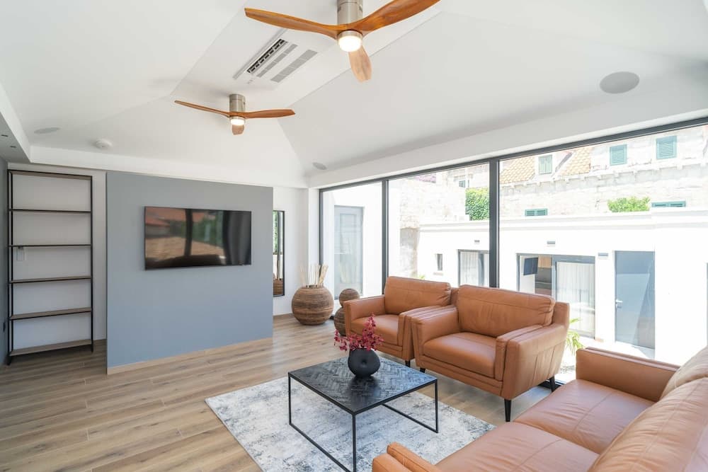 Apartments Villa Royale