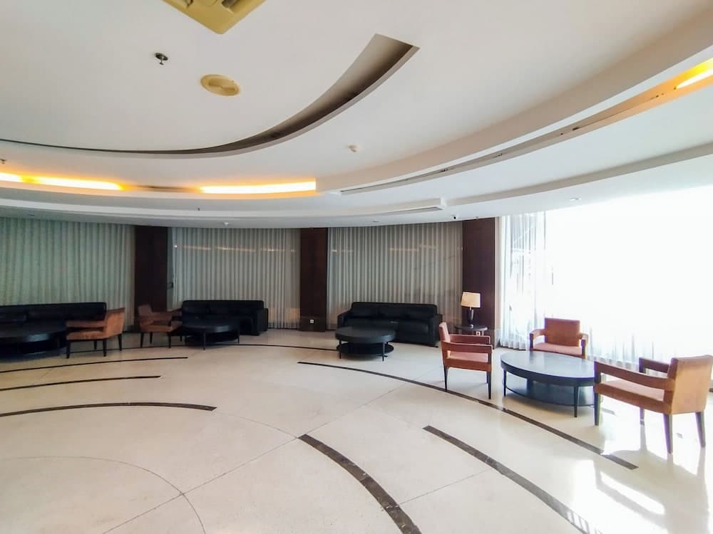 Tranquil Designed 2Br At Braga City Walk Apartment