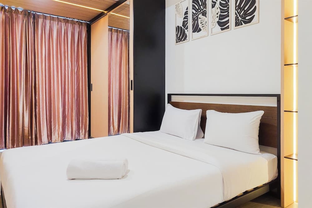 Restful And Cozy Stay Studio With Balcon At Collins Boulevard Apartment