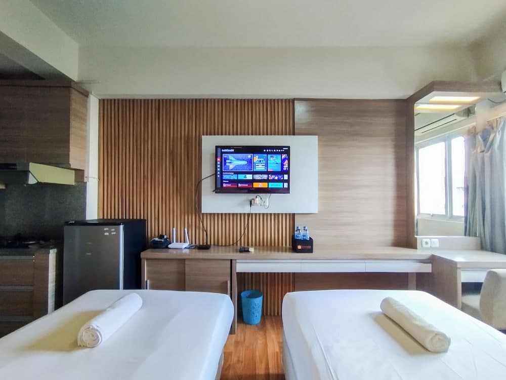Strategic And Nice Studio Apartment At Suites @Metro