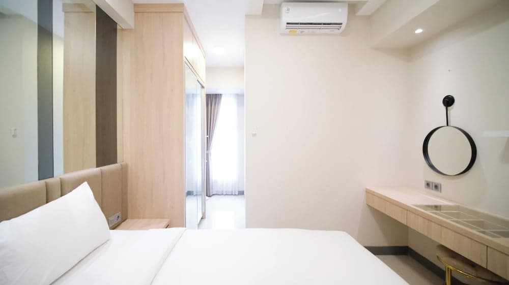 Best Price And Comfortable Living 2Br At Anderson Supermall Mansion Apartment