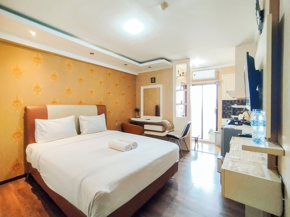 Nice And Comfortable Stay Studio At Gateway Ahmad Yani Cicadas Apartment