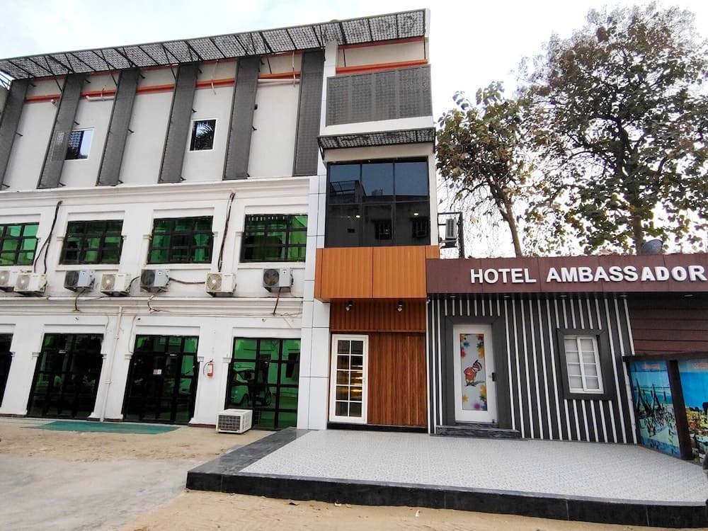 Hotel Ambassador