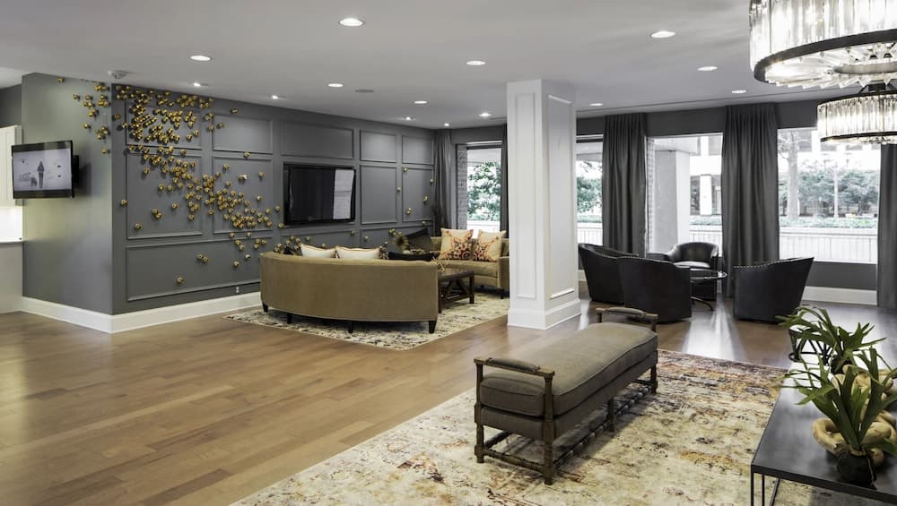 Exceptional Apartment  Crystal City