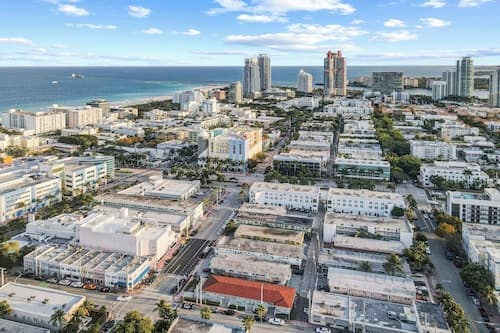 Chic Large Studio Apt Near Ocean Drive South Beach