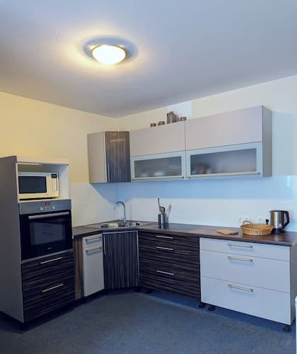 Room in Guest Room - 2 Room Apartment With its own Kitchen and Bathroom