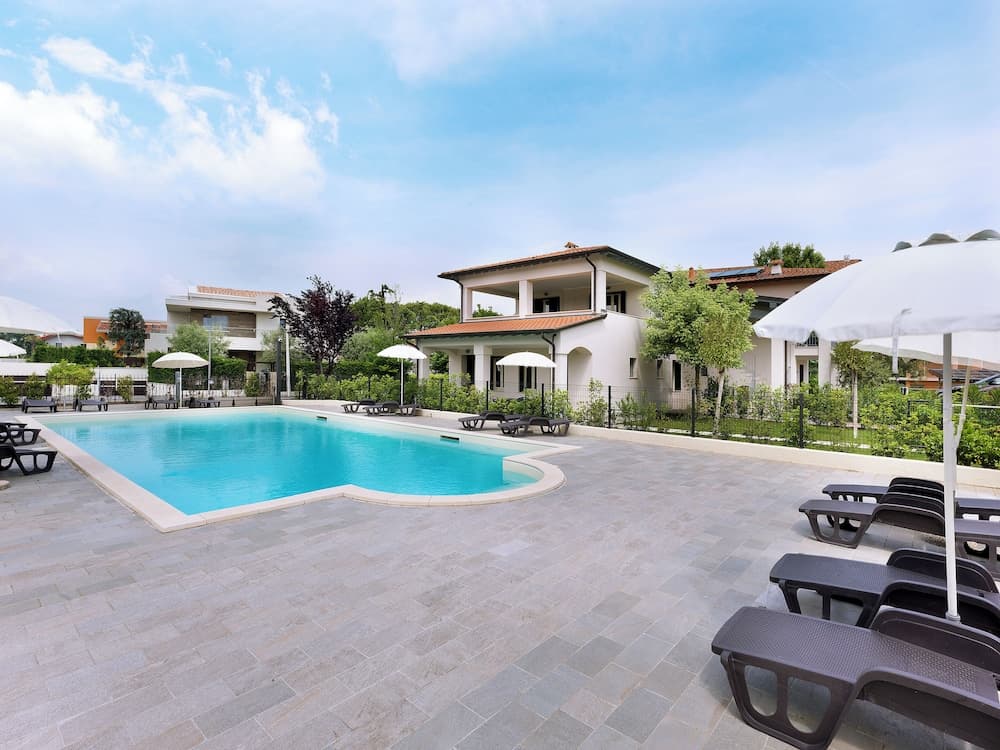 RESIDENCE FIORE ROSSO