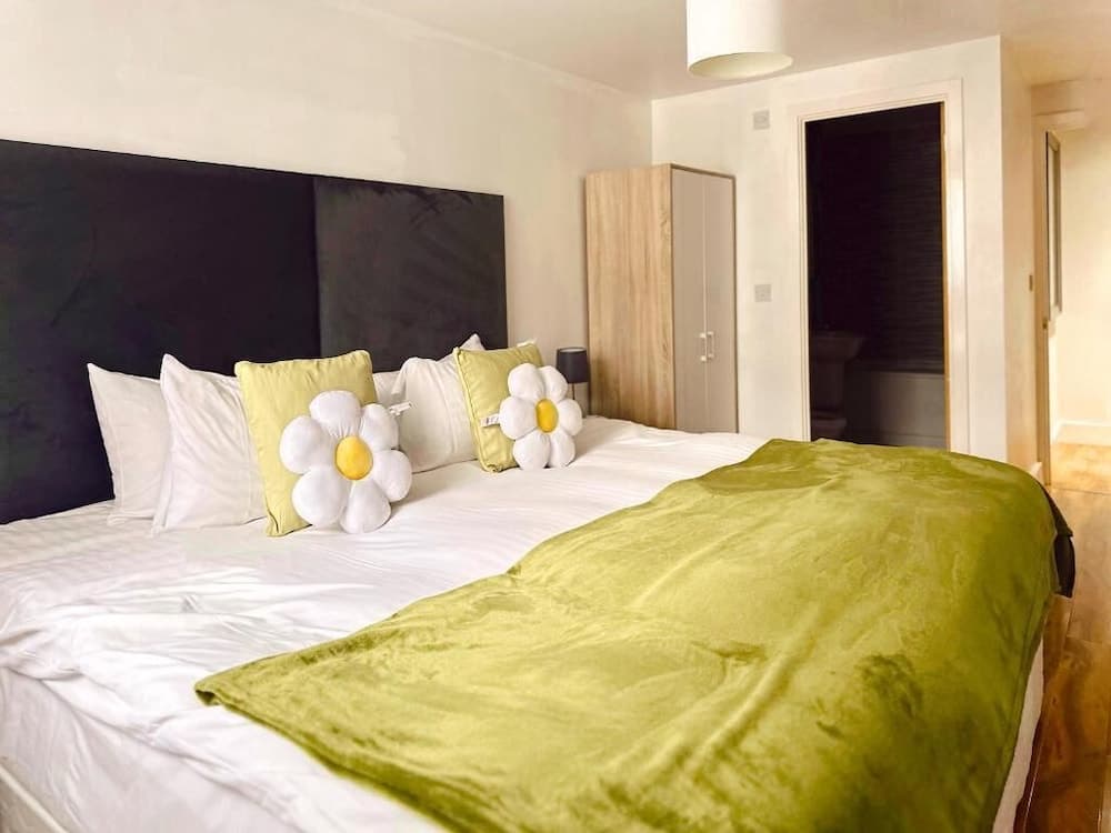 Canary Wharf Apartments