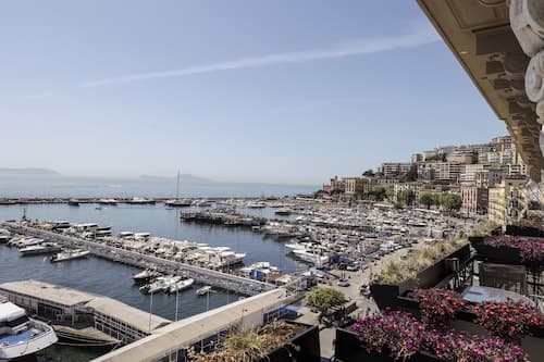 Demetra Luxury Suites