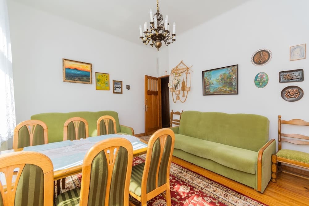 Sopocki Kredensik by Grand Apartments