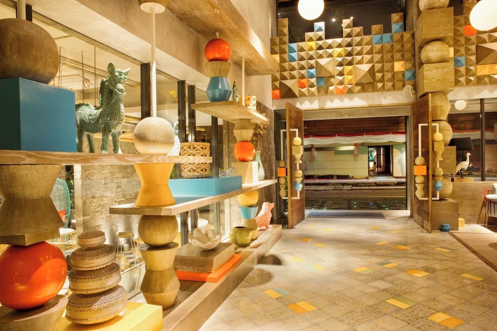 IKOSHAROLD Suites Seminyak