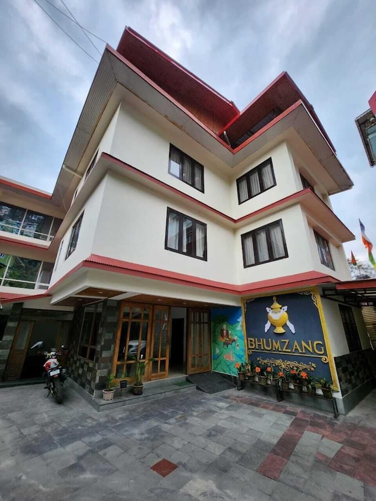 THE VEERMAN - BHUMZANG GANGTOK