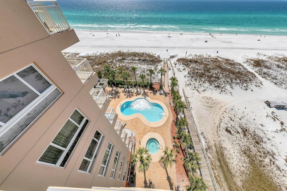 Destin Towers 31