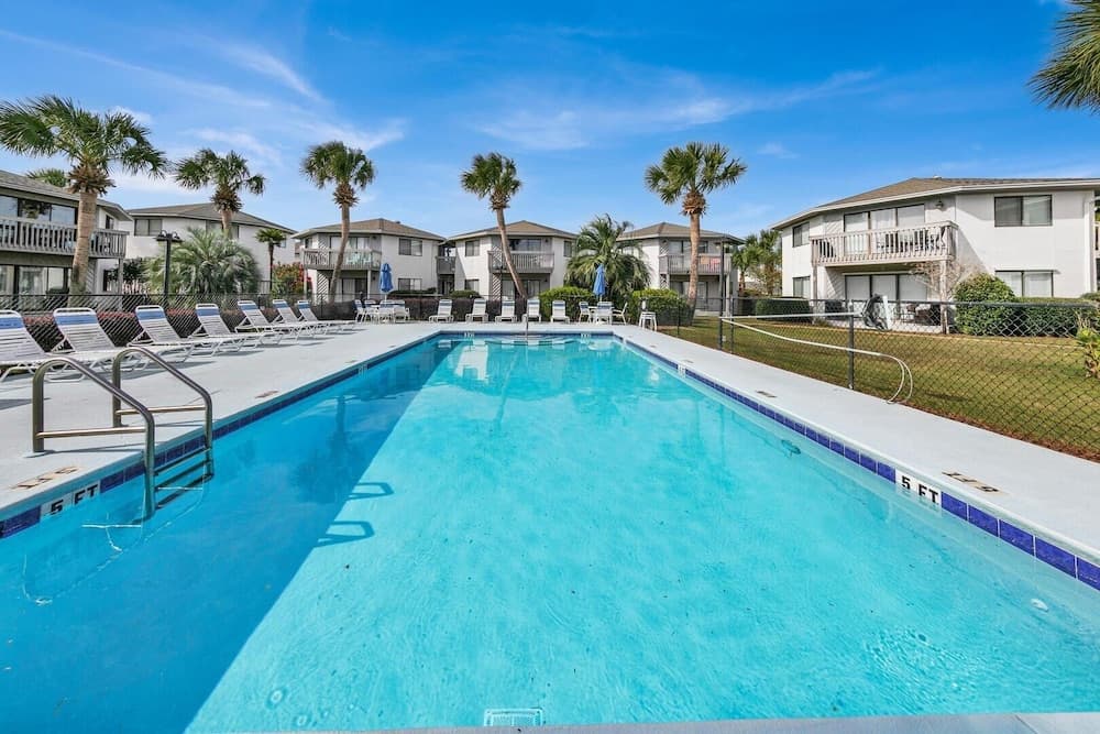 Crystal Village II, Unit 19B