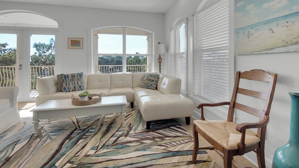 5 Minutes to Beach - Large Complex Pool