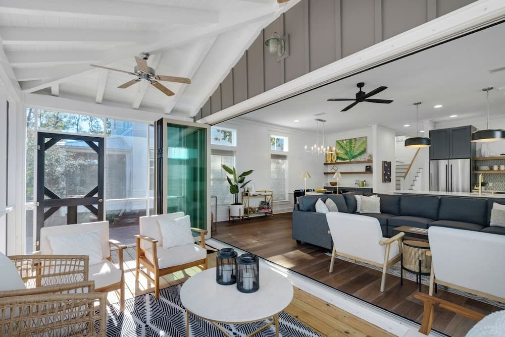 Modern Beach Home w/ 6-seater Golf Cart - Amazing Patio