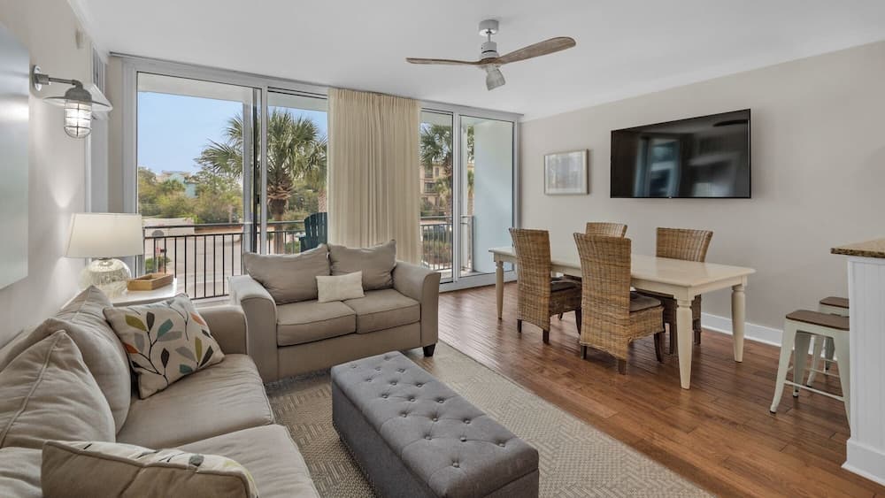 Modern Gulf Place Unit With Gulf Views & Amazing Amenities