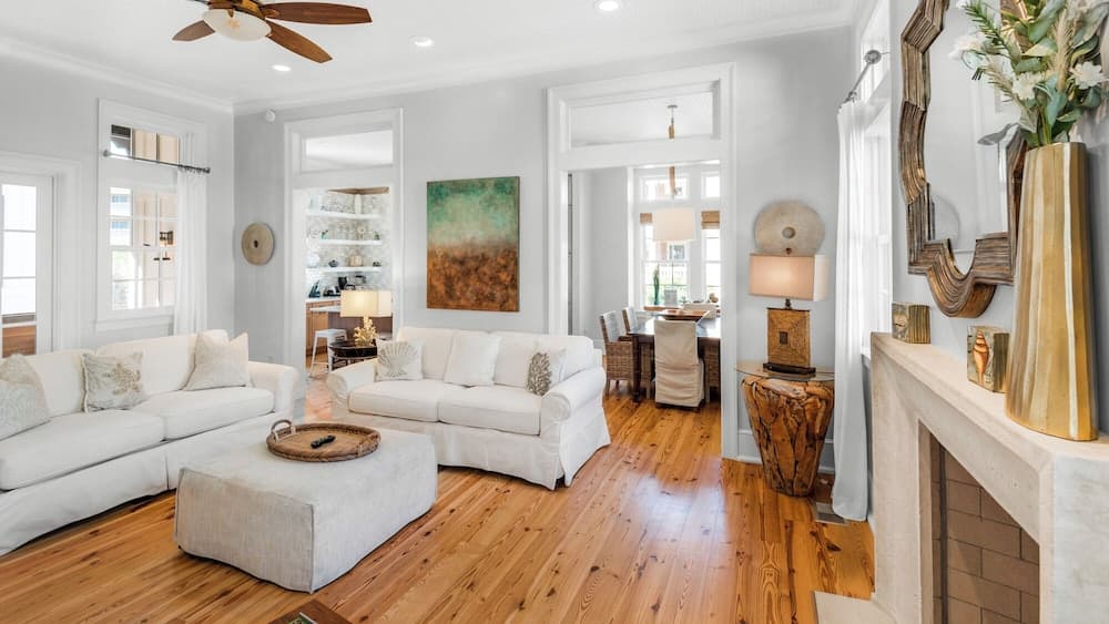 Modern Luxury & Privacy w/ 3-bed Condo Sleeps 8