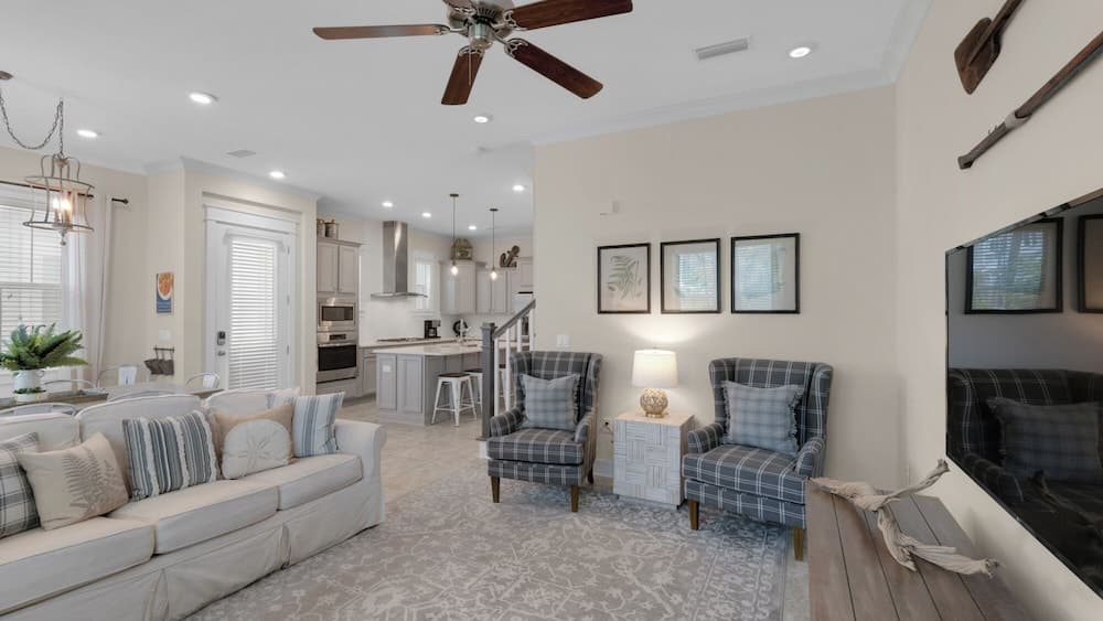 Pet Friendly & A Minute From Prominence Pool, Sleeps 8