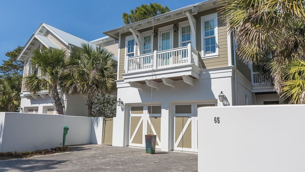 Sleep up to 20 - 2 Homes Side by Side - Gated Community w/ Community Pool!