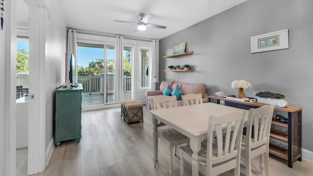 Steps From Baytowne Wharf With Pool & Private Beach Access