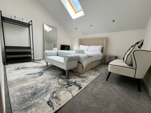 Luxury Loft Style 2 Bed Apartment Next to Excel/o2