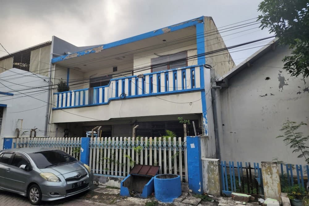 OYO Life 93979 Gubeng Homestay Syariah