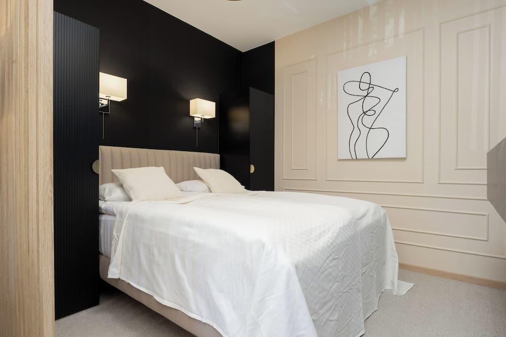 Elegant Studio for 2 by Renters