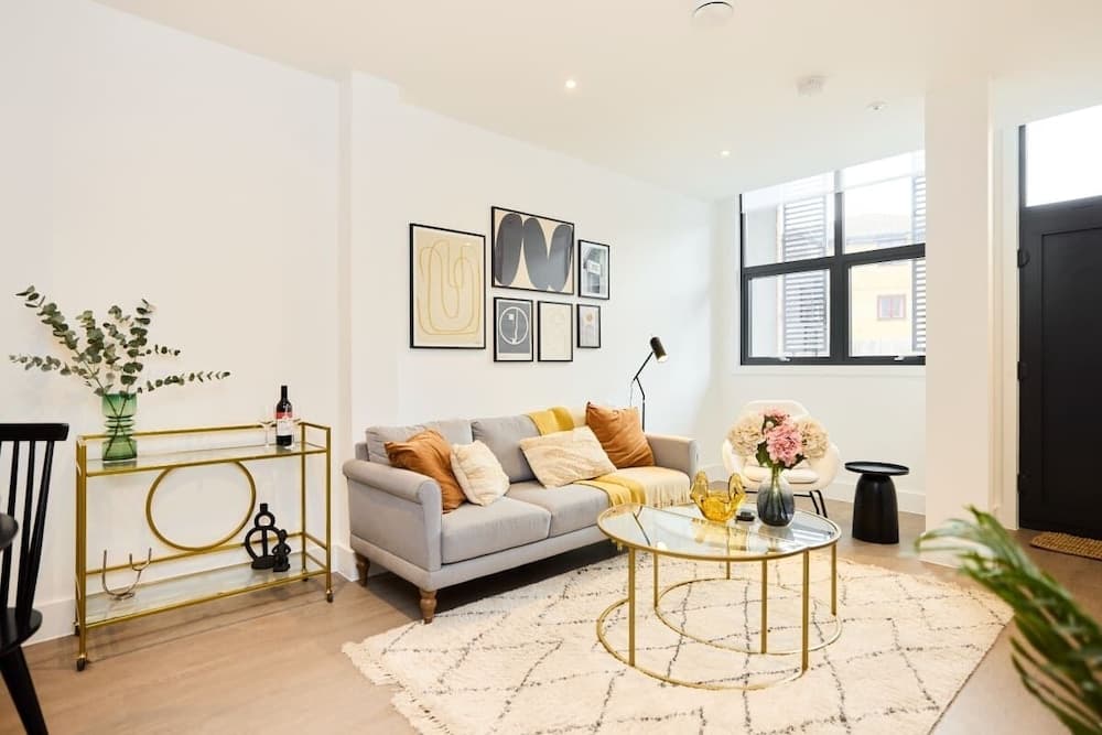 The Mitcham Scenery - Bright 1bdr Flat