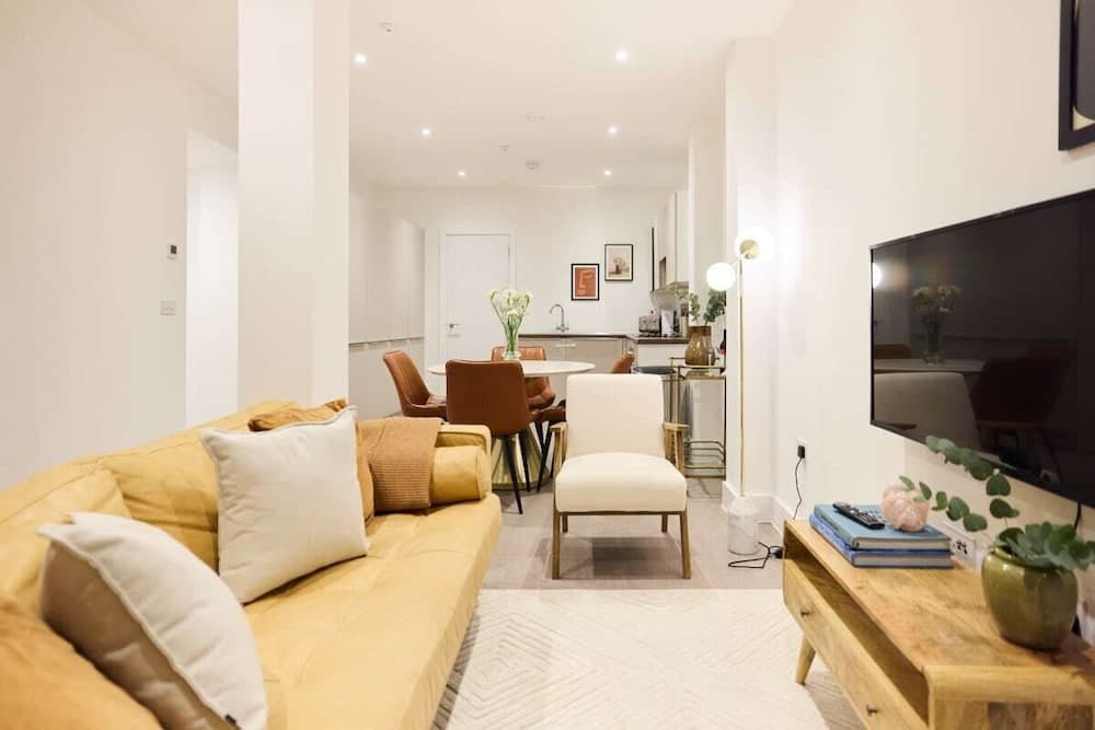 The Mitcham Wonder - Stylish 2bdr Flat