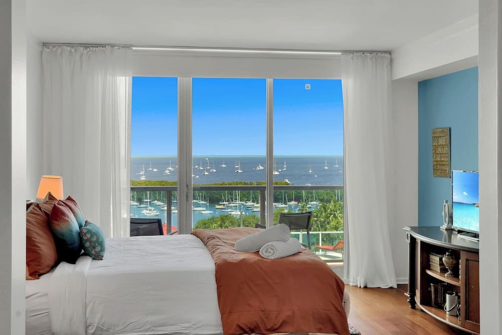 Amazing SEA VIEW Studio