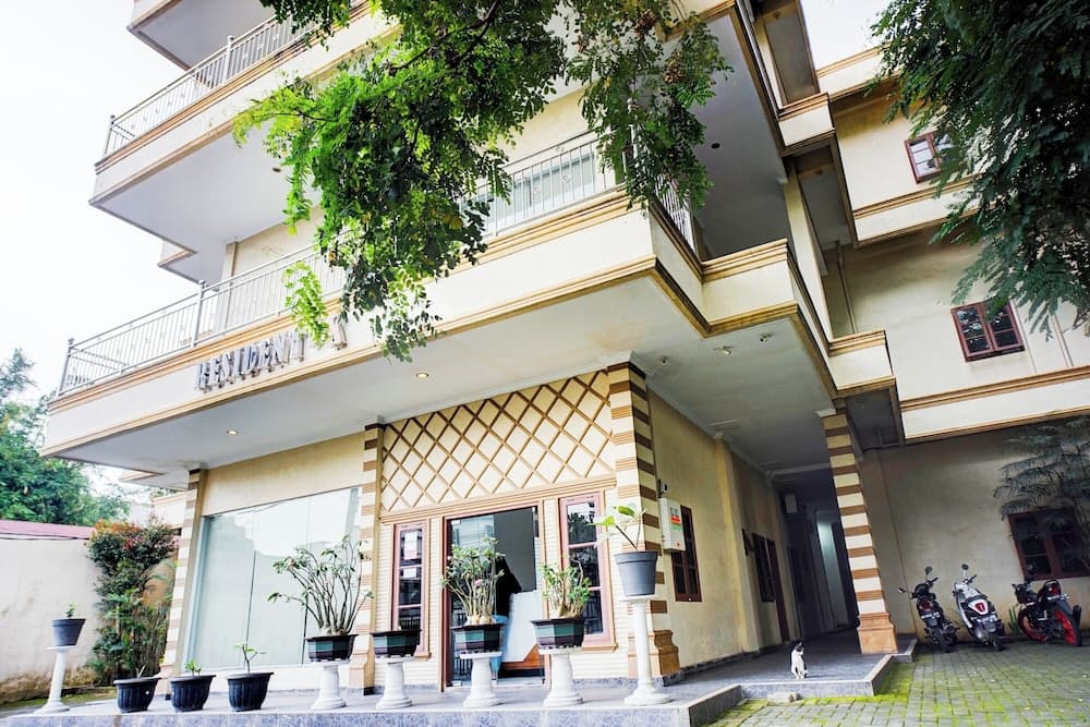 Super OYO Resident- K Syariah